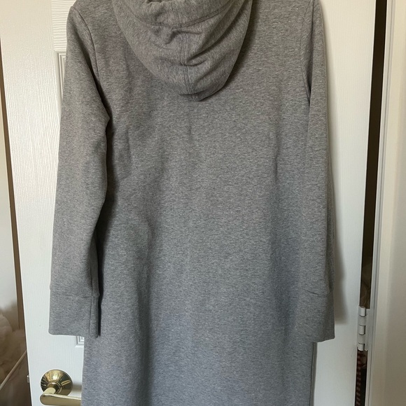 Tommy Hilfiger Gray Long Sleeve Dress with hoodie Red and Blue Accents Size L - Picture 2 of 4